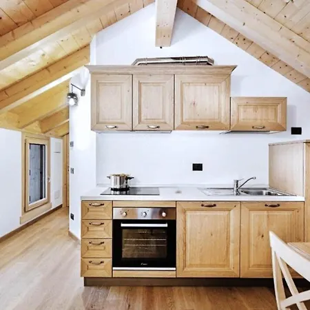 Les Combes Apartman *